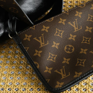 LOUIS VUITTON Carryall Black Warrior Tote Bag Tote Bag Shopping Bag Sheepskin Handheld Shoulder Bag Women's Black